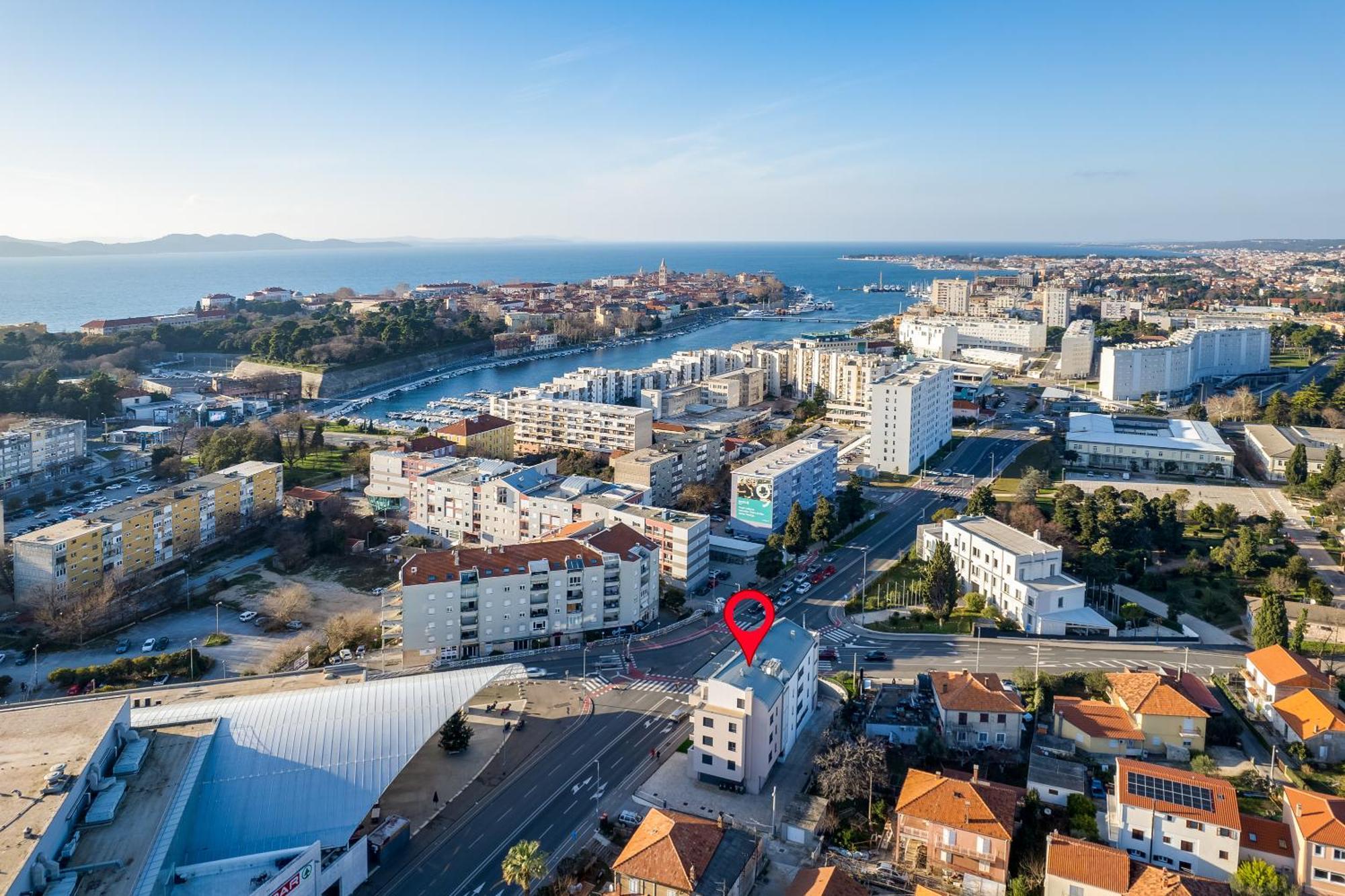 Tres Fenestras Zadar - Private Parking Apartment Екстериор снимка